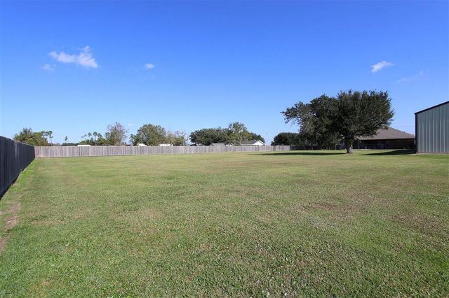 8026 Lake St Street, Lake Charles, LA 70605