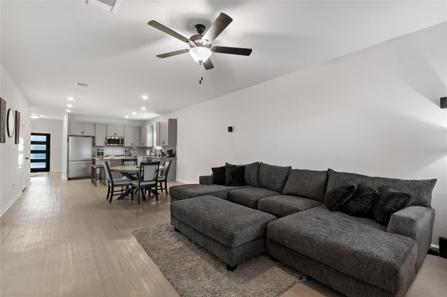 10918 Amador Peak Drive Drive, Rosharon, TX 77583