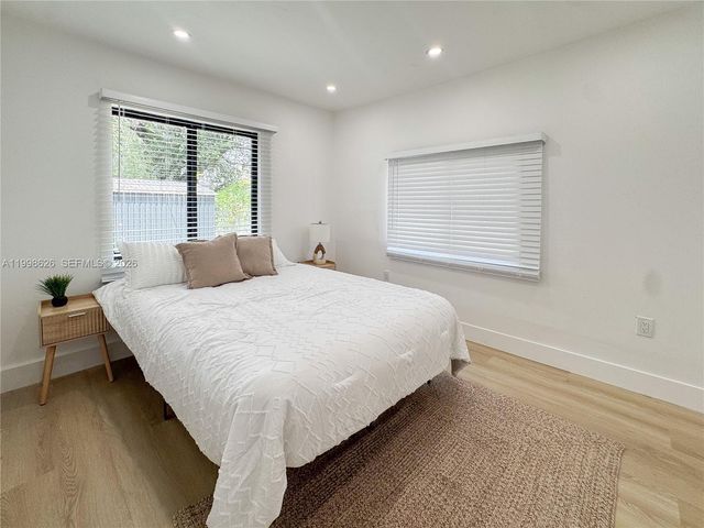 2933 NW 48th Ter, Miami, FL 33142