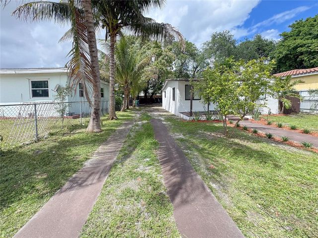 2933 NW 48th Ter, Miami, FL 33142