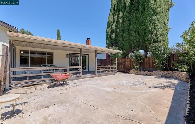 2117 Lopez Dr, Antioch, CA 94509