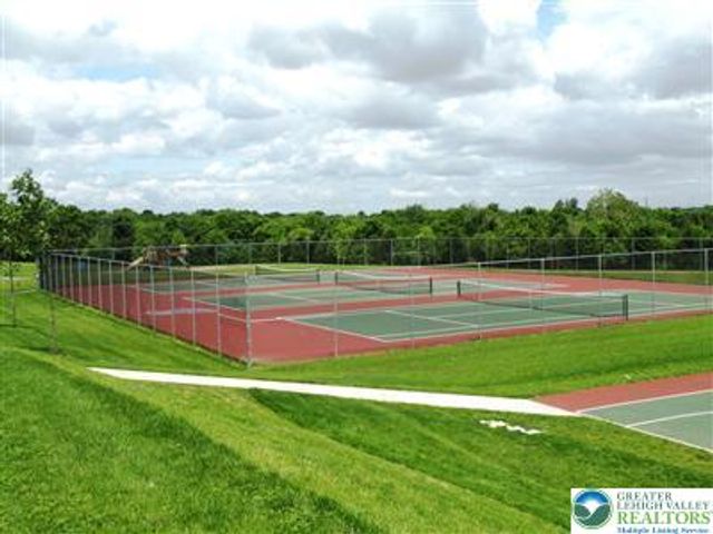 3634 Clauss Drive, Lower Macungie Twp, PA 18062