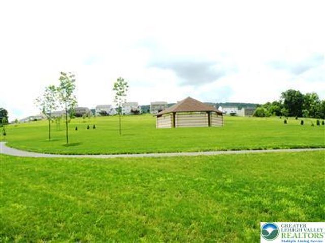 3634 Clauss Drive, Lower Macungie Twp, PA 18062