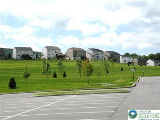 3634 Clauss Drive, Lower Macungie Twp, PA 18062