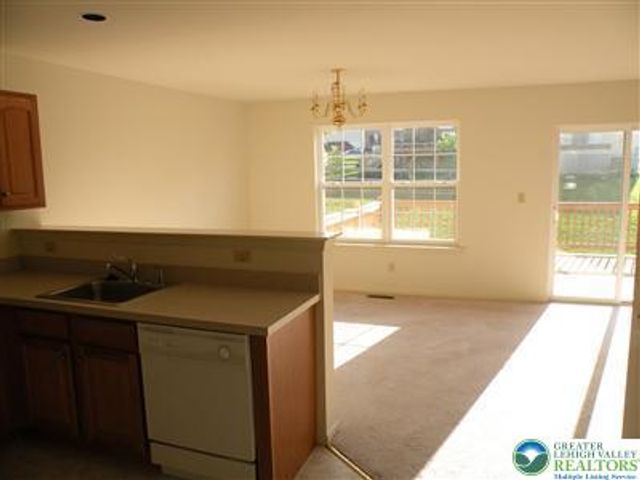 3634 Clauss Drive, Lower Macungie Twp, PA 18062