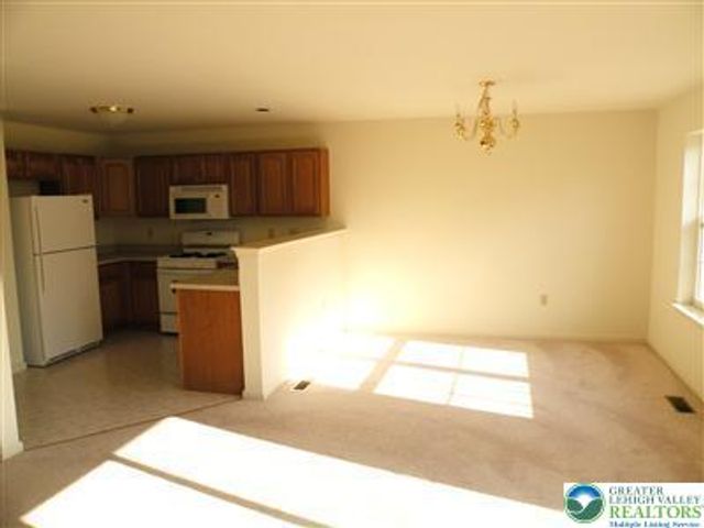 3634 Clauss Drive, Lower Macungie Twp, PA 18062