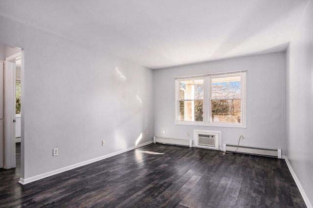 3201 Marshall Avenue Se, City Of Grand Rapids, MI 49508