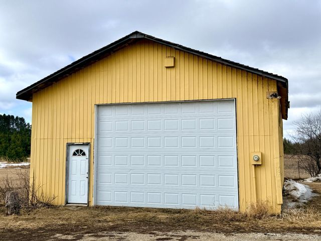 515 Carr Lake Road SE, Bemidji, MN 56601