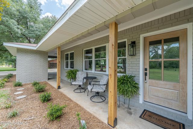 97 Libuse Cut Off Road, Pineville, LA 71360