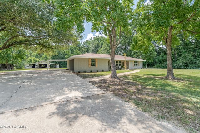 97 Libuse Cut Off Road, Pineville, LA 71360