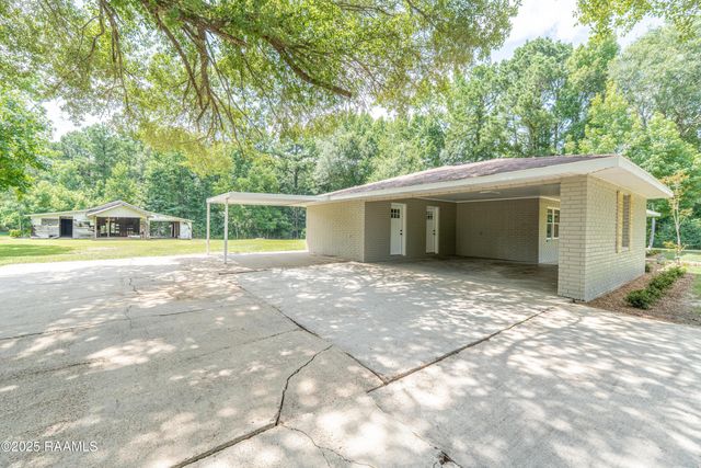 97 Libuse Cut Off Road, Pineville, LA 71360