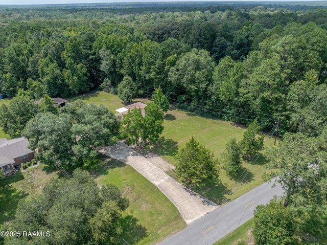97 Libuse Cut Off Road, Pineville, LA 71360