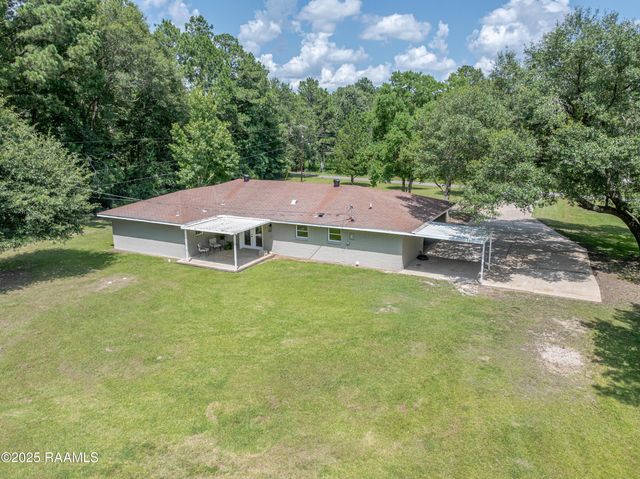 97 Libuse Cut Off Road, Pineville, LA 71360