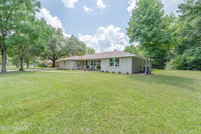 97 Libuse Cut Off Road, Pineville, LA 71360
