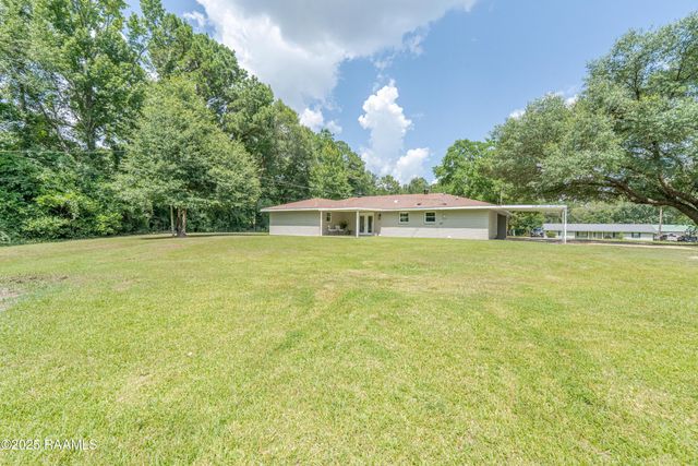 97 Libuse Cut Off Road, Pineville, LA 71360