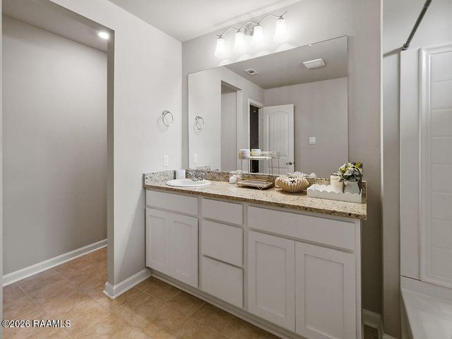 408 Dulworth Court, Breaux Bridge, LA 70517
