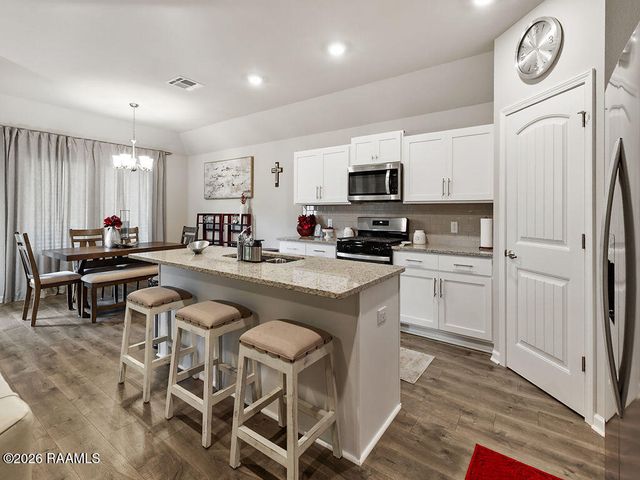408 Dulworth Court, Breaux Bridge, LA 70517