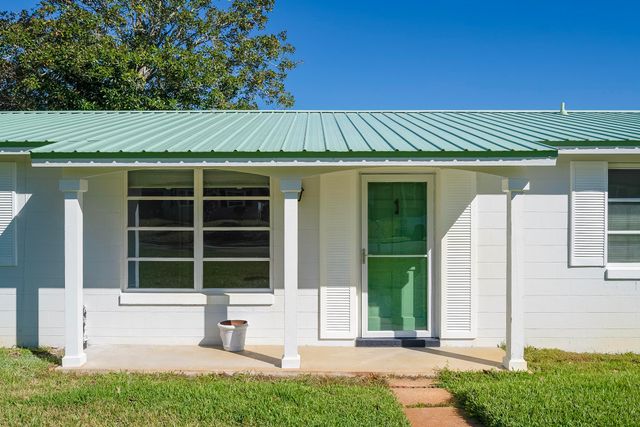 182 Estancia St, St Augustine, FL 32086