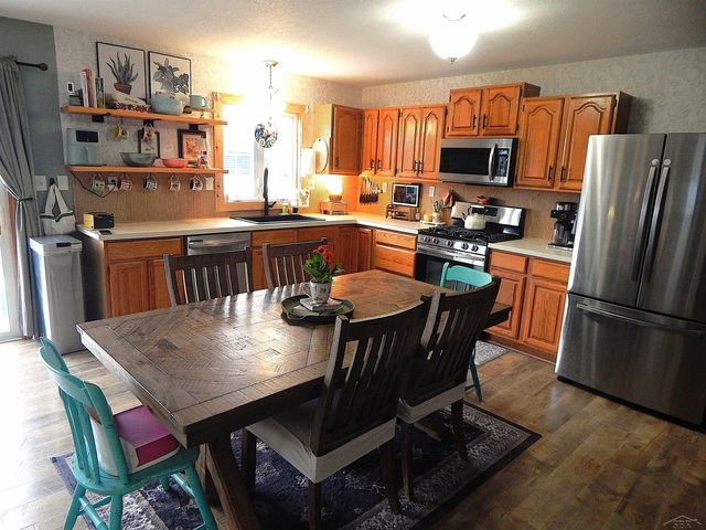 2880 E Fisher Road, Bay City, MI 48706