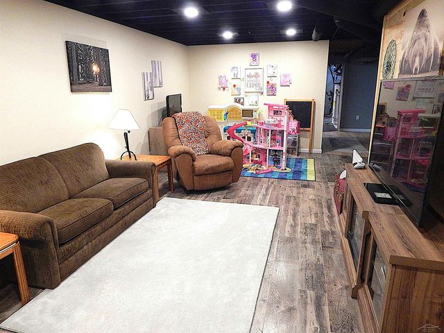2880 E Fisher Road, Bay City, MI 48706