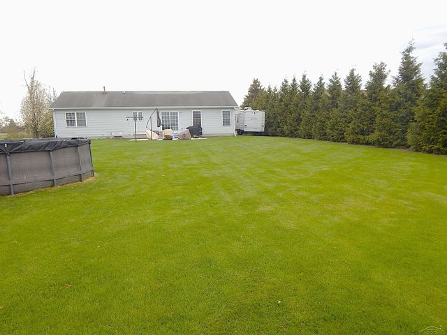 2880 E Fisher Road, Bay City, MI 48706