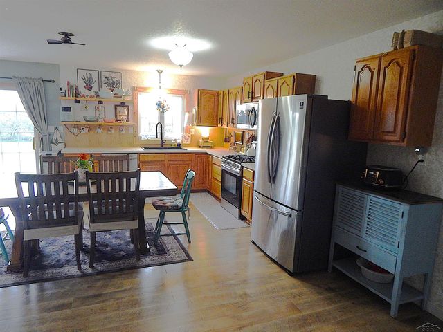 2880 E Fisher Road, Bay City, MI 48706