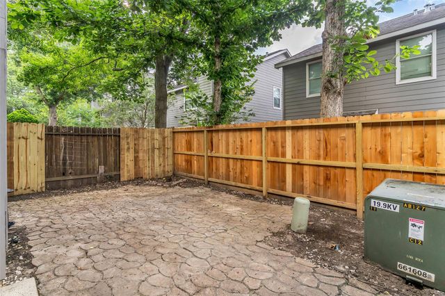 46 Marble Rock Place, The Woodlands, TX 77382