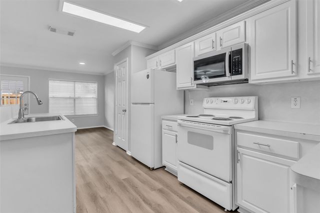 46 Marble Rock Place, The Woodlands, TX 77382