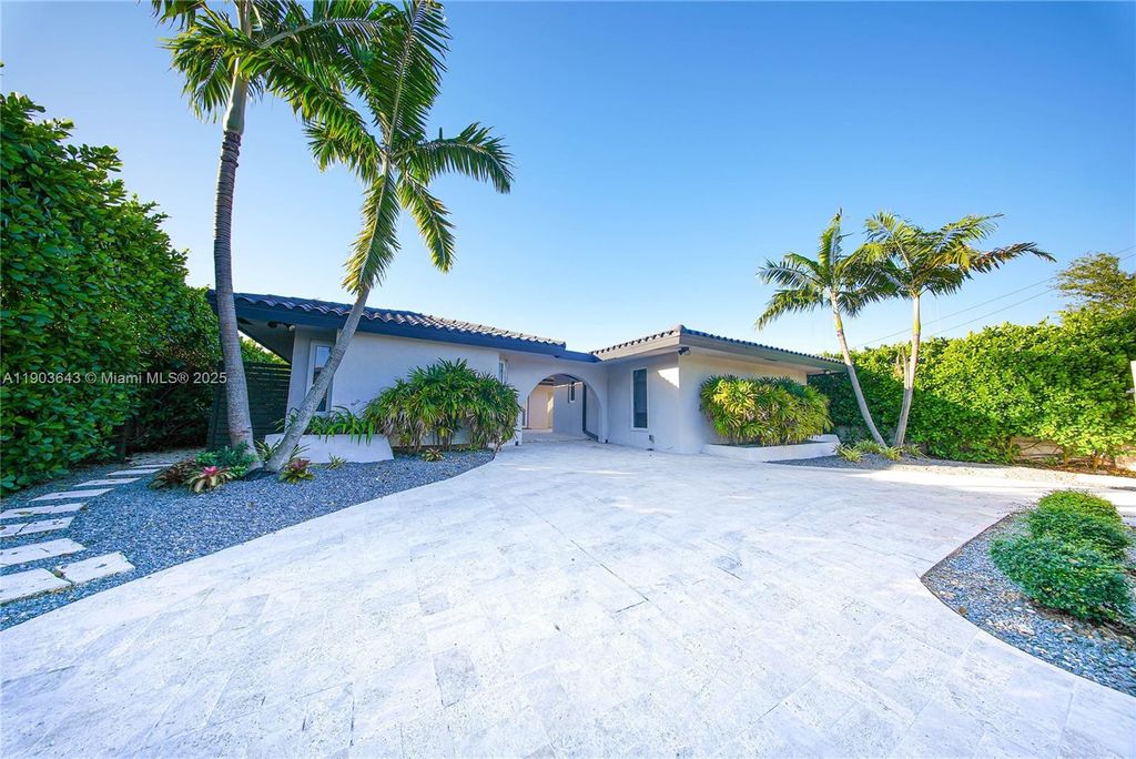 1242 NE 81st Ter, Miami, FL 33138