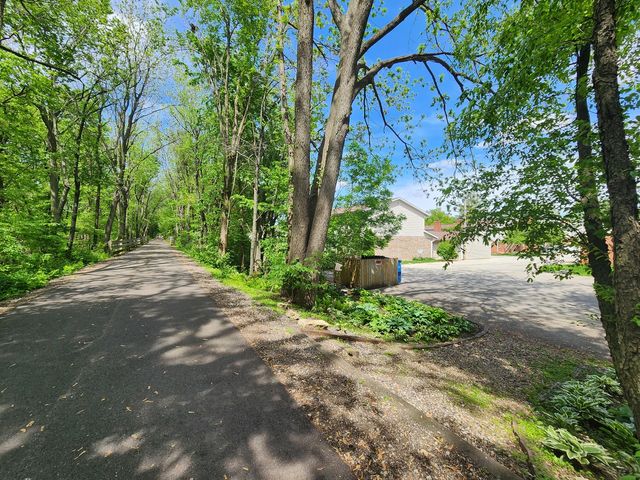 903 N Linden Street 207, Normal, IL 61761