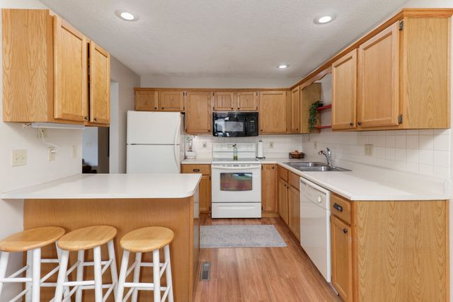 903 N Linden Street 207, Normal, IL 61761