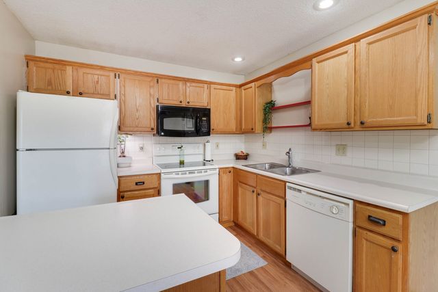 903 N Linden Street 207, Normal, IL 61761