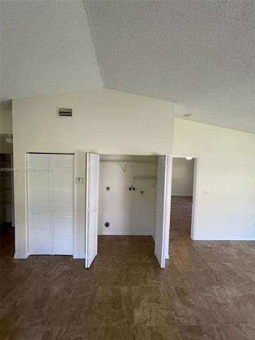 6031 SW 36th Ct REAR, Davie, FL 33314