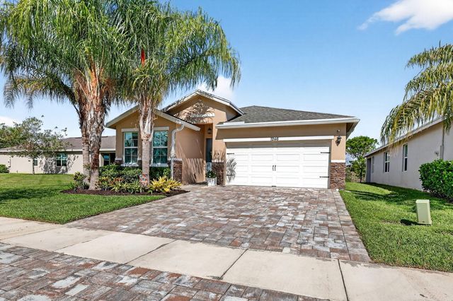 7246 SE Pine Valley Court, Hobe Sound, FL 33455