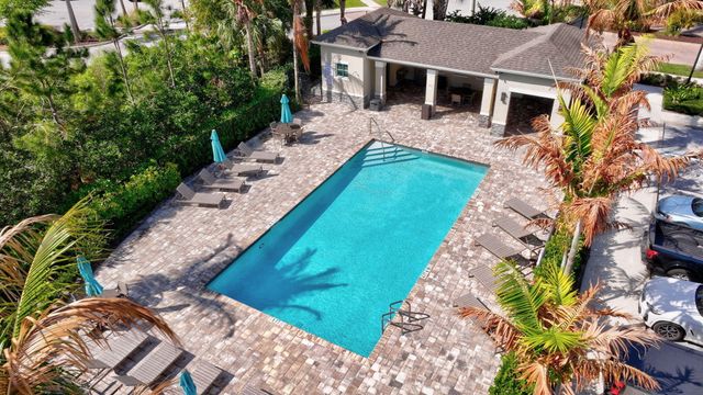 7246 SE Pine Valley Court, Hobe Sound, FL 33455