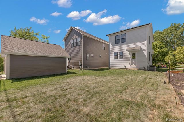1482 Fischer Street, Detroit, MI 48214