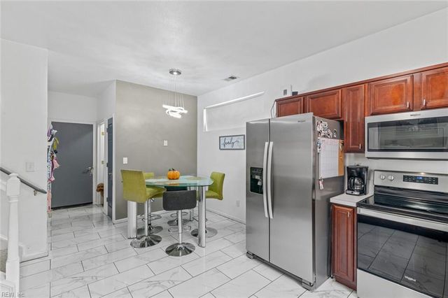 3721 Bay CRES, Chesapeake, VA 23321
