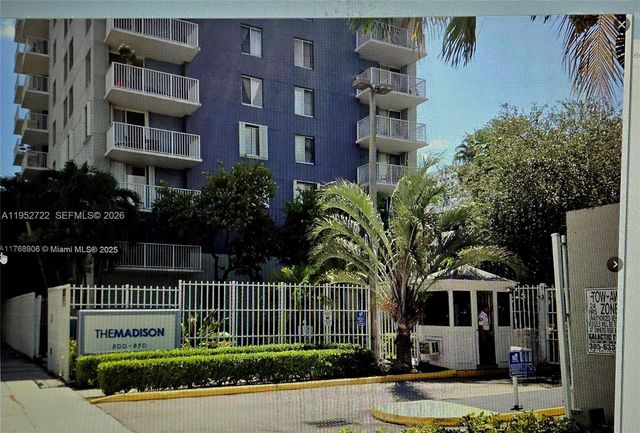 850 N Miami Ave W-1701, Miami, FL 33136