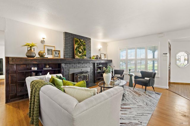 443 Baywood Dr, Vallejo, CA 94591