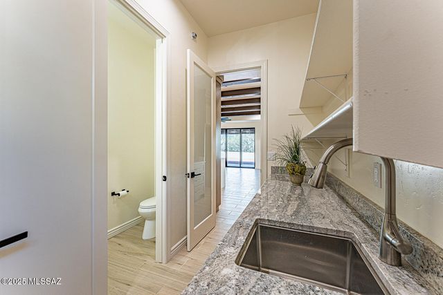 15 Calle Maria Elena, Tubac, AZ 85646