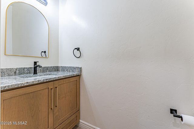 15 Calle Maria Elena, Tubac, AZ 85646