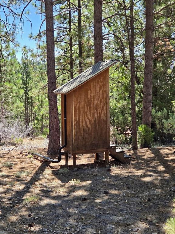 Image 32 of property listing at 167 Pine Cone Path, North Fork, CA 93643