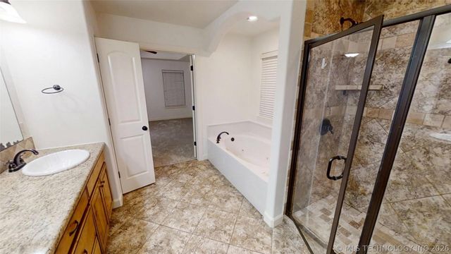 7408 E 83rd Street North, Owasso, OK 74055