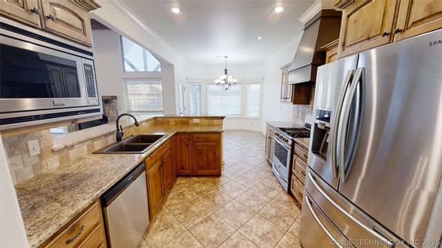 7408 E 83rd Street North, Owasso, OK 74055