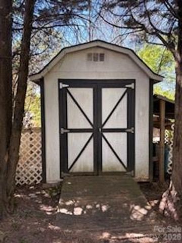 113 Old Willow Road, Mooresville, NC 28115