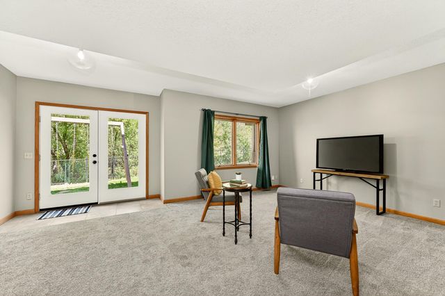 1101 Northway Lane NE, Rochester, MN 55906