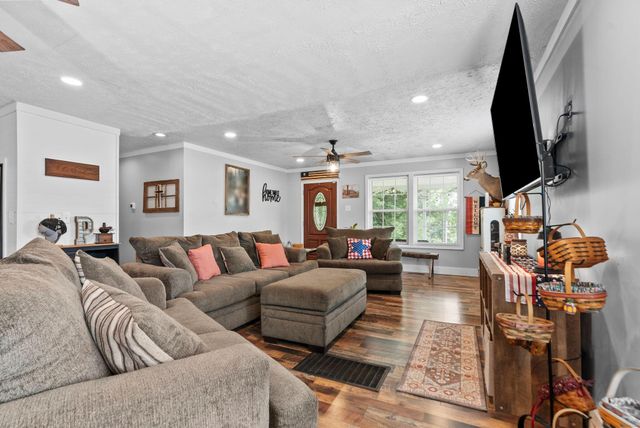 170 Davistown Road, Midway, KY 40347