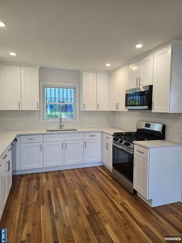 639 Oakdene Avenue 1, Ridgefield, NJ 07657