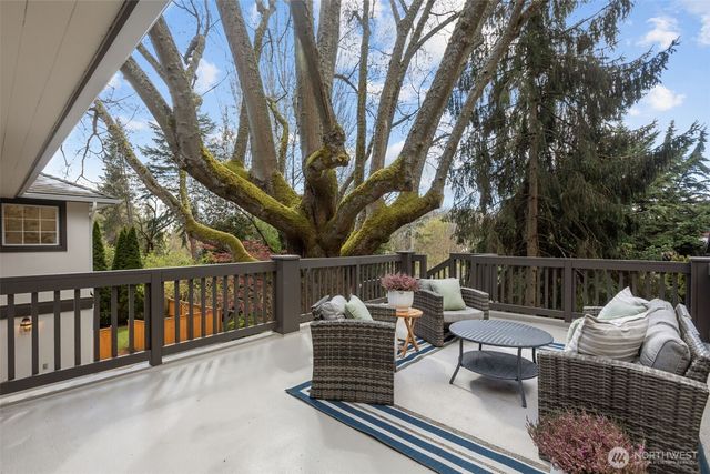 4181 42nd Avenue NE, Seattle, WA 98105