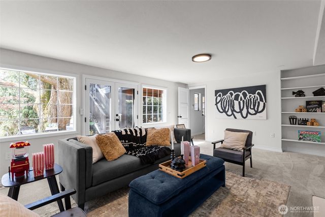 4181 42nd Avenue NE, Seattle, WA 98105